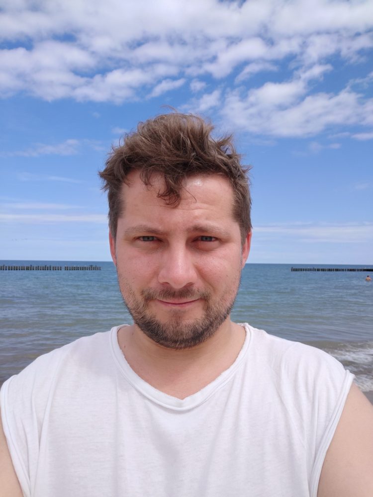 https://ocs-pl.oktawave.com/v1/AUTH_2887234e-384a-4873-8bc5-405211db13a2/spidersweb/2024/07/Sony-Xperia-1-VI-test-aparat-10-750x1000.jpg