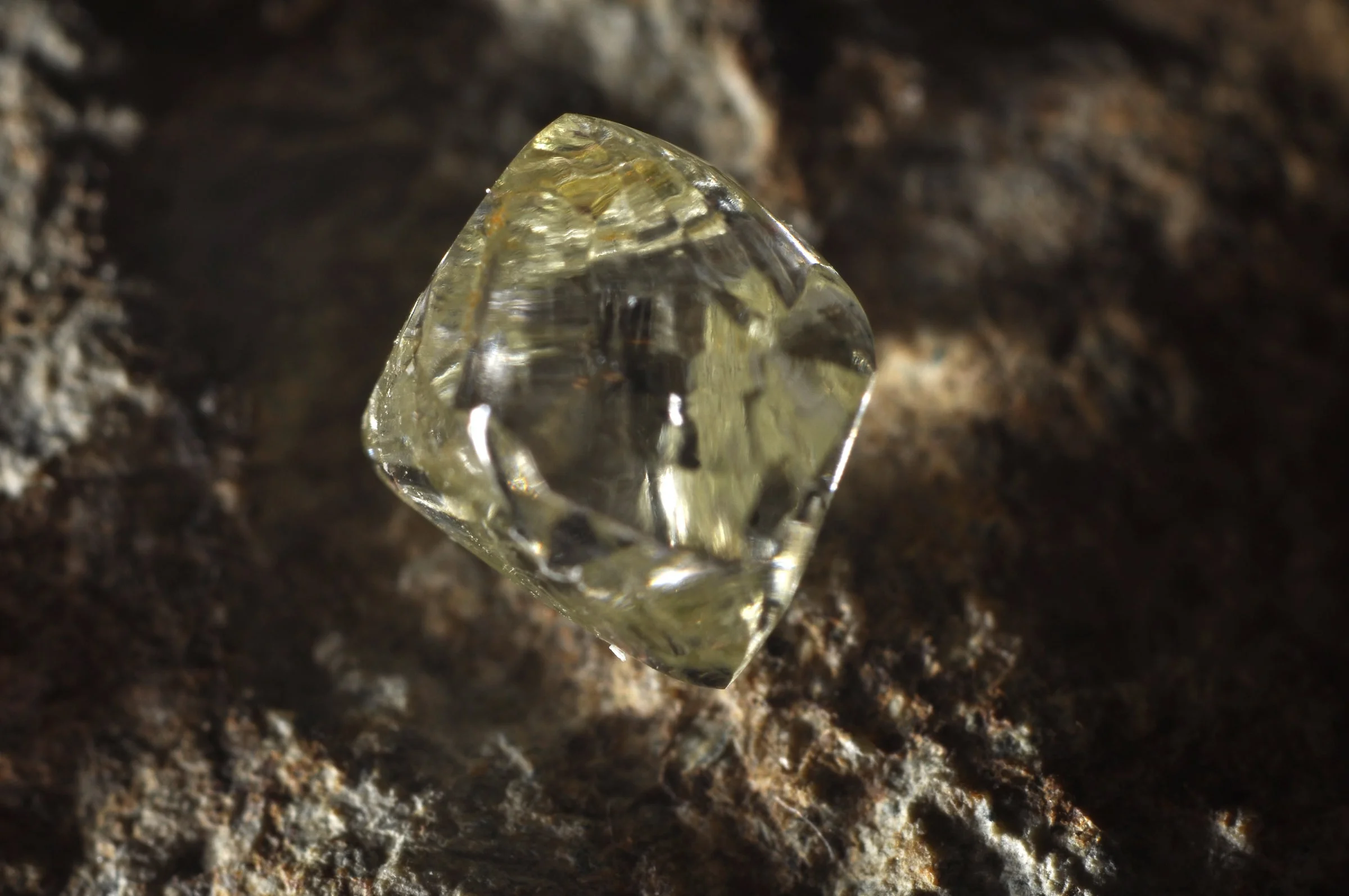 Diamentowa planeta. Niezwykłe odkrycie w Układzie Słonecznym