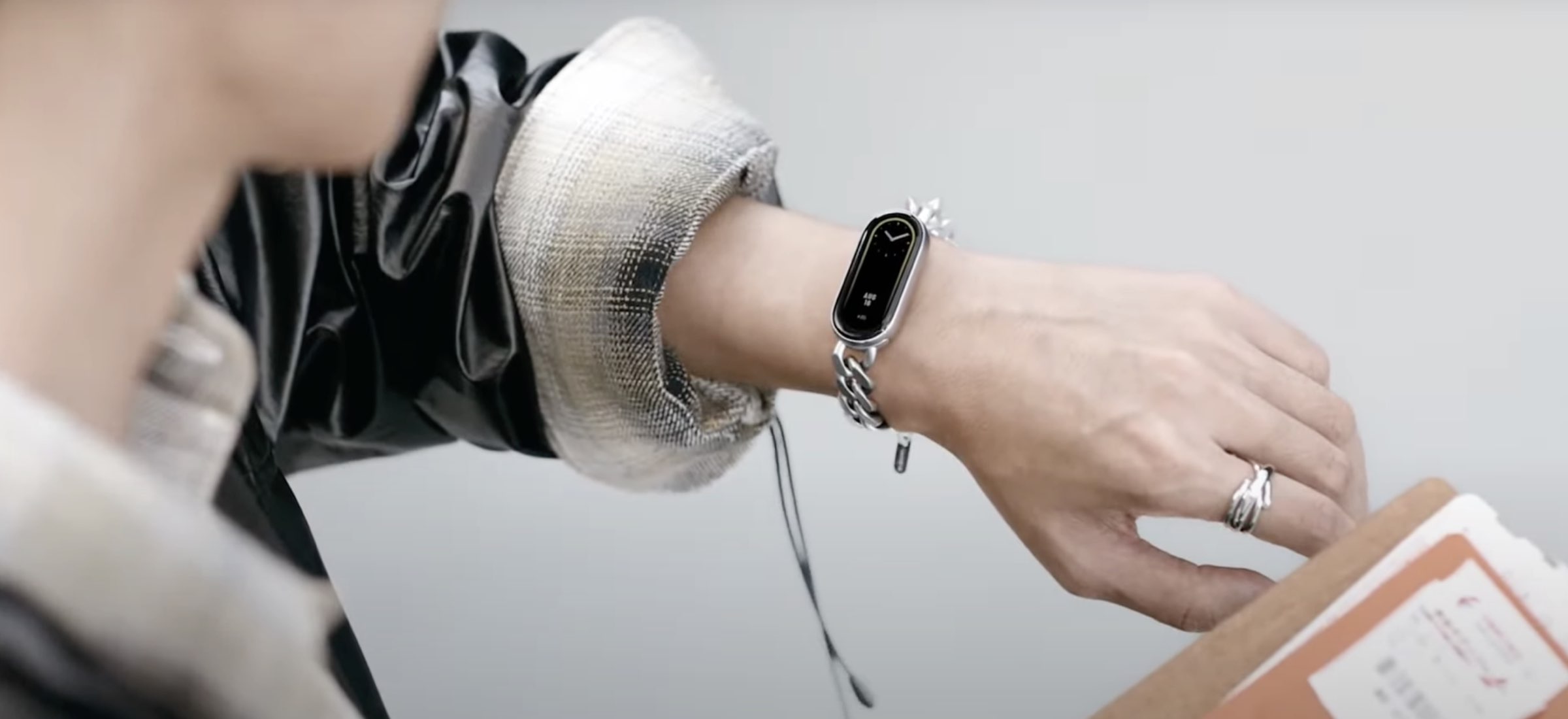 Oto twoja następna opaska sportowa. Xiaomi pokazało Mi Banda 9
