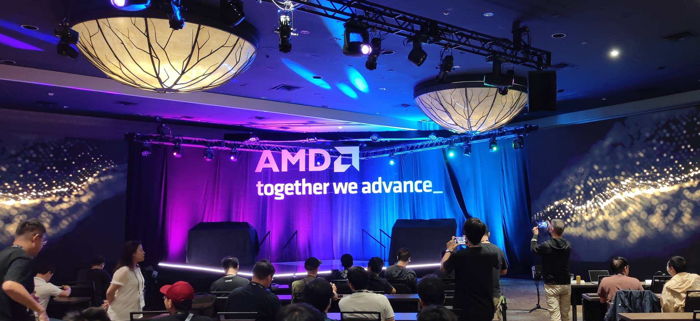 Widziałem w akcji nowe procesory AMD Ryzen AI 300 i Ryzen 9000. Intel ma powody do niepokoju