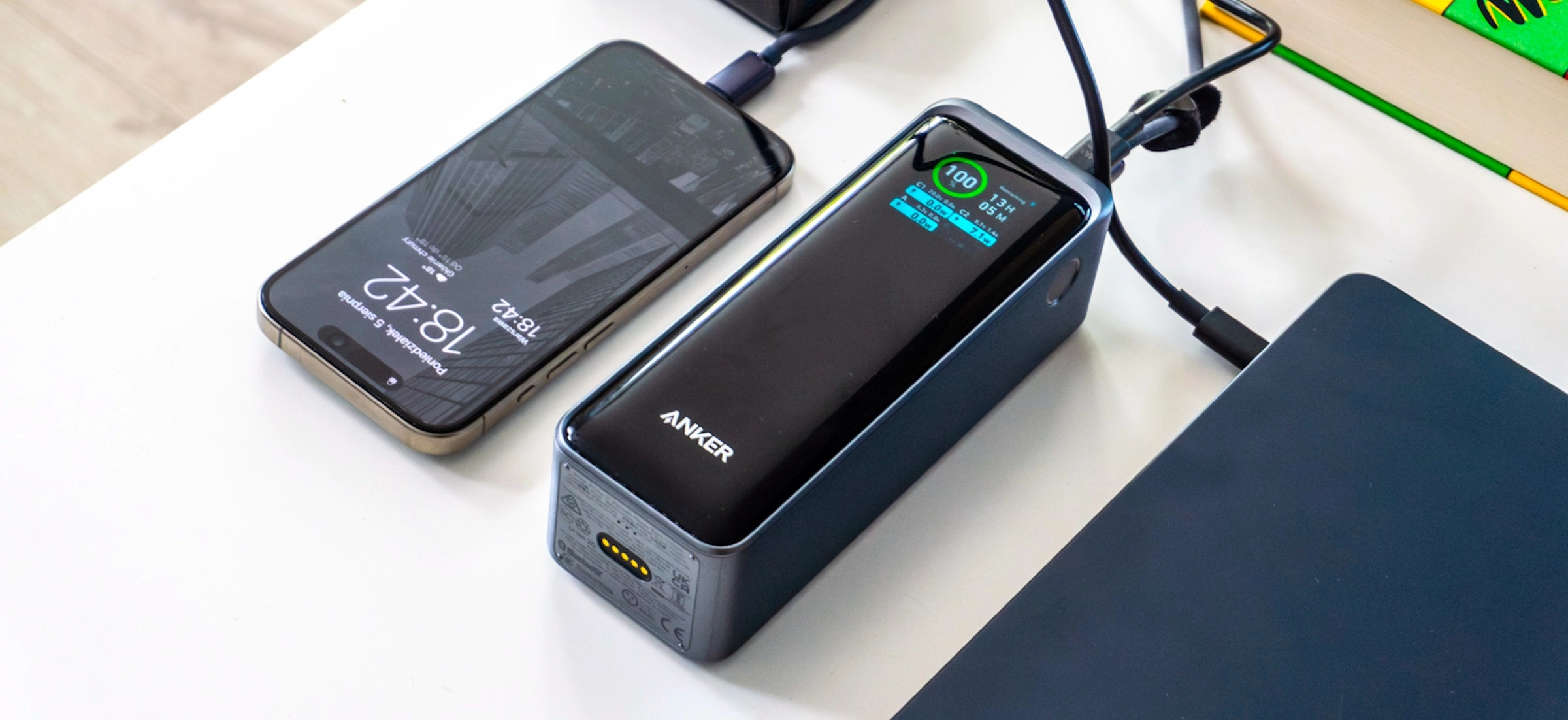 Anker 737 Prime 250W. Co potrafi powerbank za tysiąc złotych - recenzja