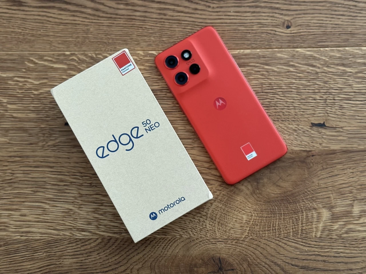 Te smartfony Motoroli dostaną Androida 15. Jest pełna lista