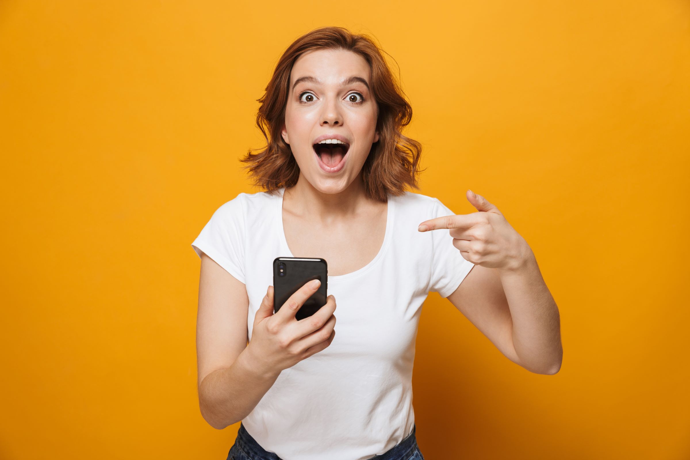 Bluzy i spodnie, które zasilają smartfona. Naprawdę darmowa energia pochodzi z ciebie
