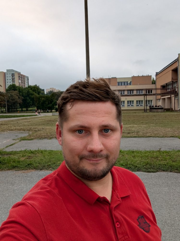 https://ocs-pl.oktawave.com/v1/AUTH_2887234e-384a-4873-8bc5-405211db13a2/spidersweb/2024/08/pxel-test1-10-750x1000.jpg