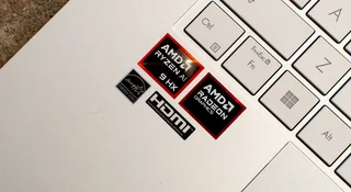 Asus Zenbook S 16 z AMD Ryzen AI 9 HX 370