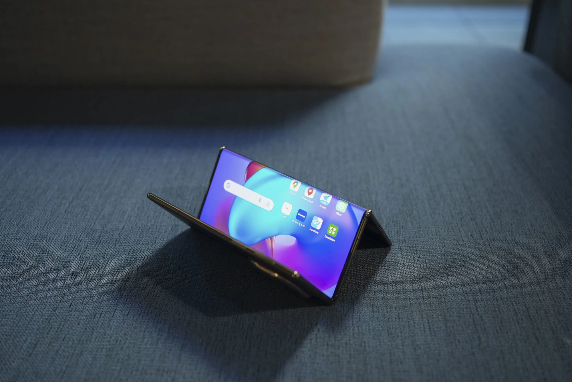 https://ocs-pl.oktawave.com/v1/AUTH_2887234e-384a-4873-8bc5-405211db13a2/spidersweb/2024/10/08-HUAWEI-Mate-XT-Ultimate-Design-scaled.jpg