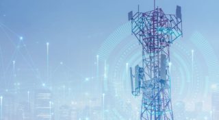 Operatorzy ulepszyli zasięg sieci komórkowej. Są nowe stacje bazowe 5G