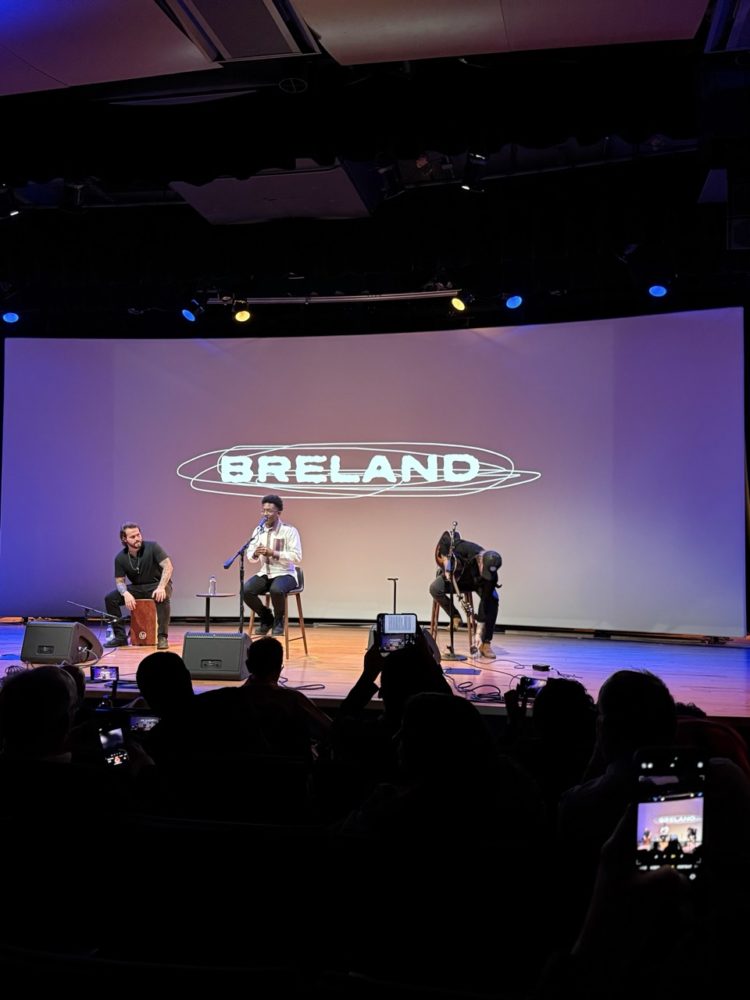 Po prezentacji koncert zagrał Breland, który od początku jest związany z Amazon Music