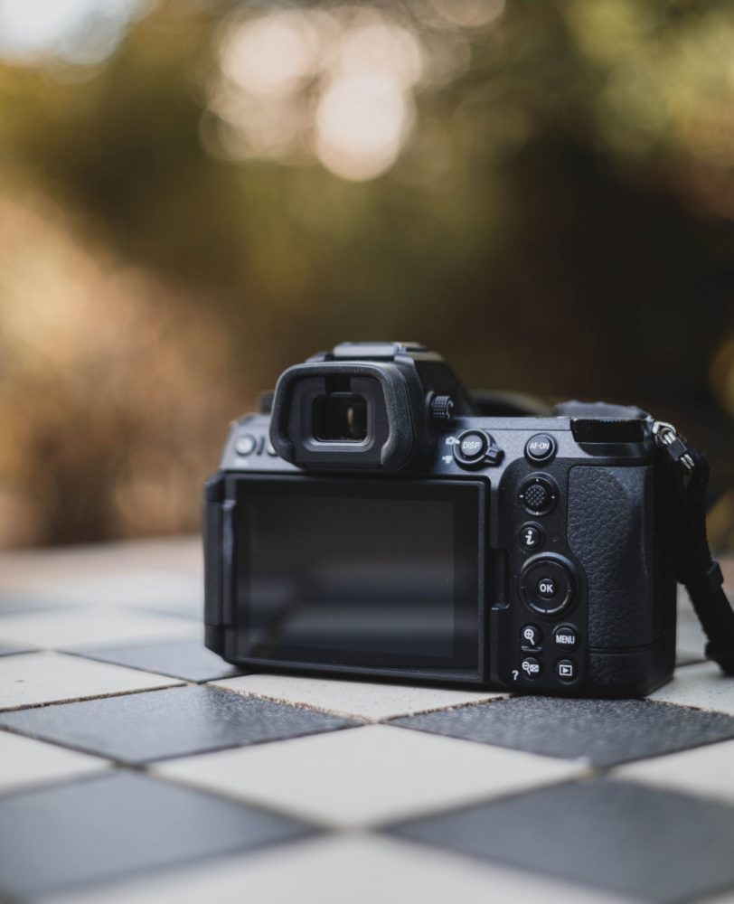 https://ocs-pl.oktawave.com/v1/AUTH_2887234e-384a-4873-8bc5-405211db13a2/spidersweb/2024/10/Nikon-Z6-III-18-812x1000.jpg