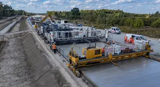 Budują pierwszą polską niskoemisyjną autostradę. Ten beton ma niesamowite właściwości