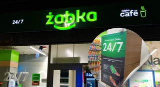 Żabka 24/7 to Żabka otwarta cały czas. Jak działa w święta i po 23:00?