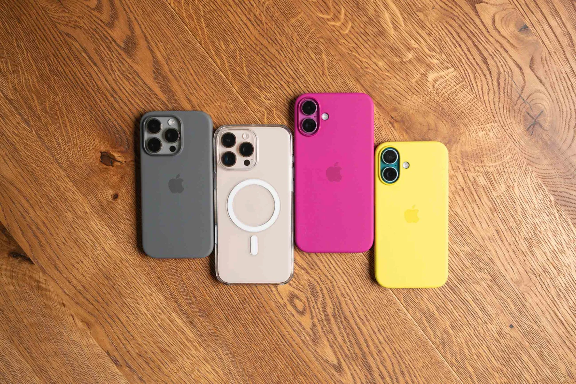 iPhone 16 Pro, iPhone 16 Pro Max, iPhone 16 Plus, iPhone 16 w oryginalnych etui