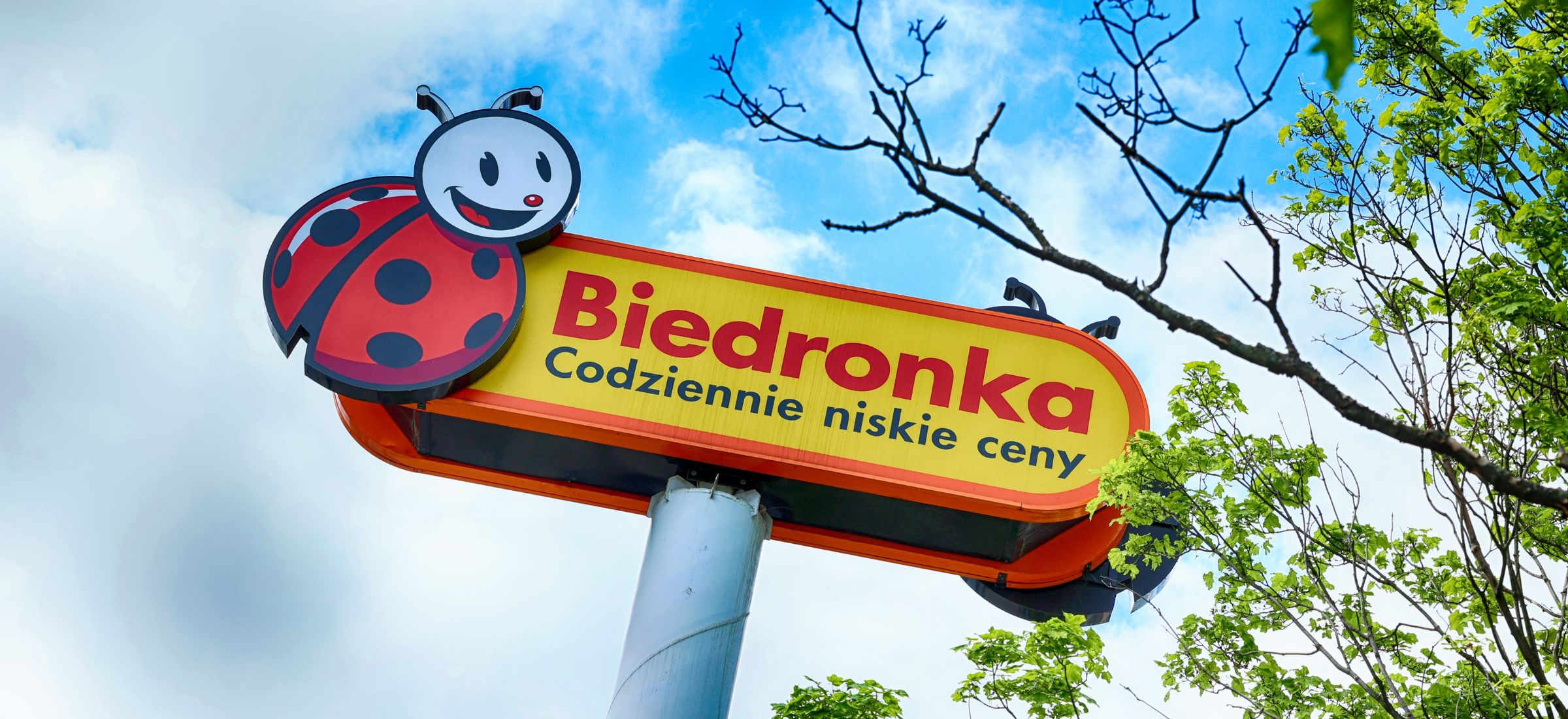 Wygląda jak Mac mini, kosztuje grosze. Biedronka rzuciła kuszącą promocję