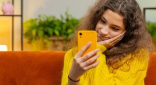 Zakaz mediów społecznościowych dla nastolatków. Pierwszy kraj wprowadza nowe prawo