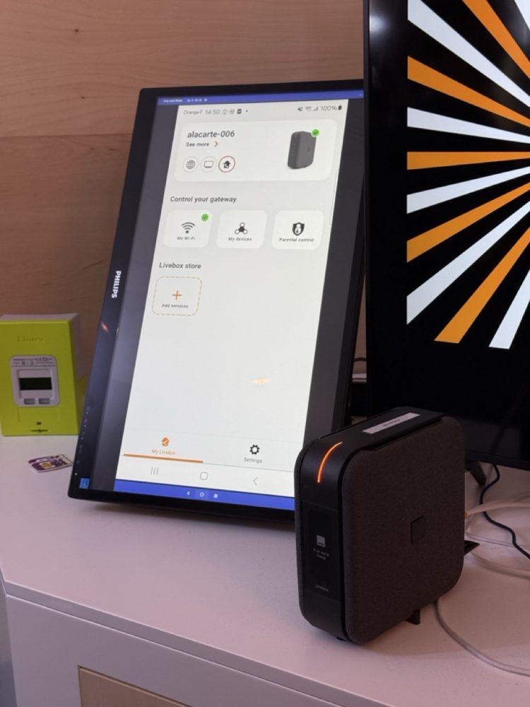 https://ocs-pl.oktawave.com/v1/AUTH_2887234e-384a-4873-8bc5-405211db13a2/spidersweb/2024/11/orange-livebox-store-1-750x1000.jpeg