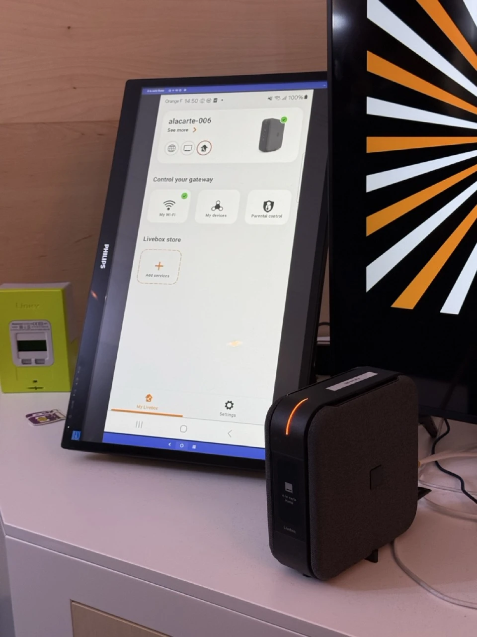 https://ocs-pl.oktawave.com/v1/AUTH_2887234e-384a-4873-8bc5-405211db13a2/spidersweb/2024/11/orange-livebox-store-1.jpeg