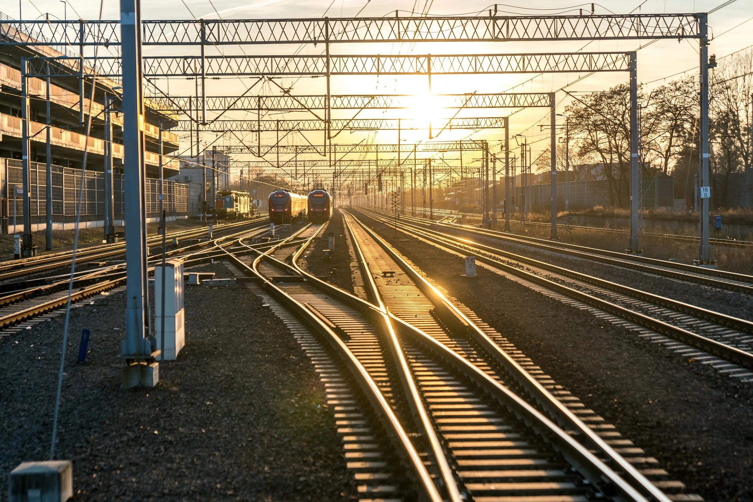 DM90 - pociąg z Holandii na polskich torach. Na trasach lokalnych takich udogodnień nie było