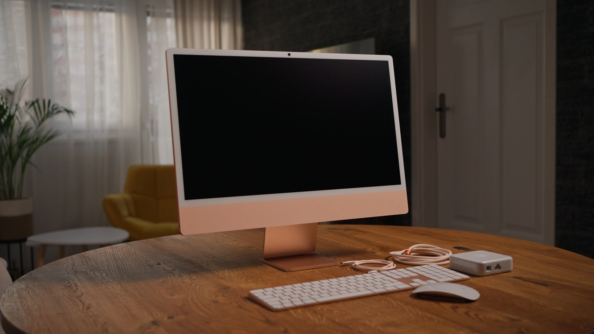 Apple iMac 2024 z Apple M4 - pomarańczowy