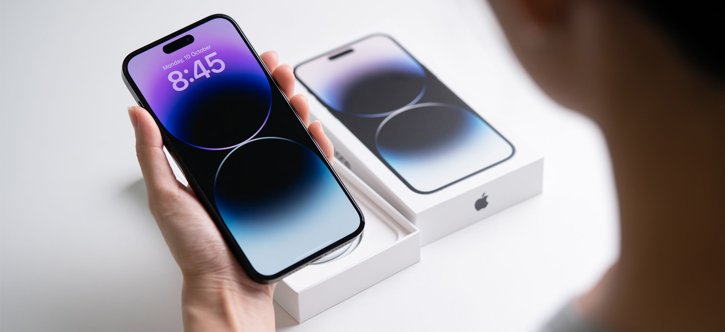 Kupowanie iPhone'a jak subskrypcja Netflixa. Apple miał wielkie plany