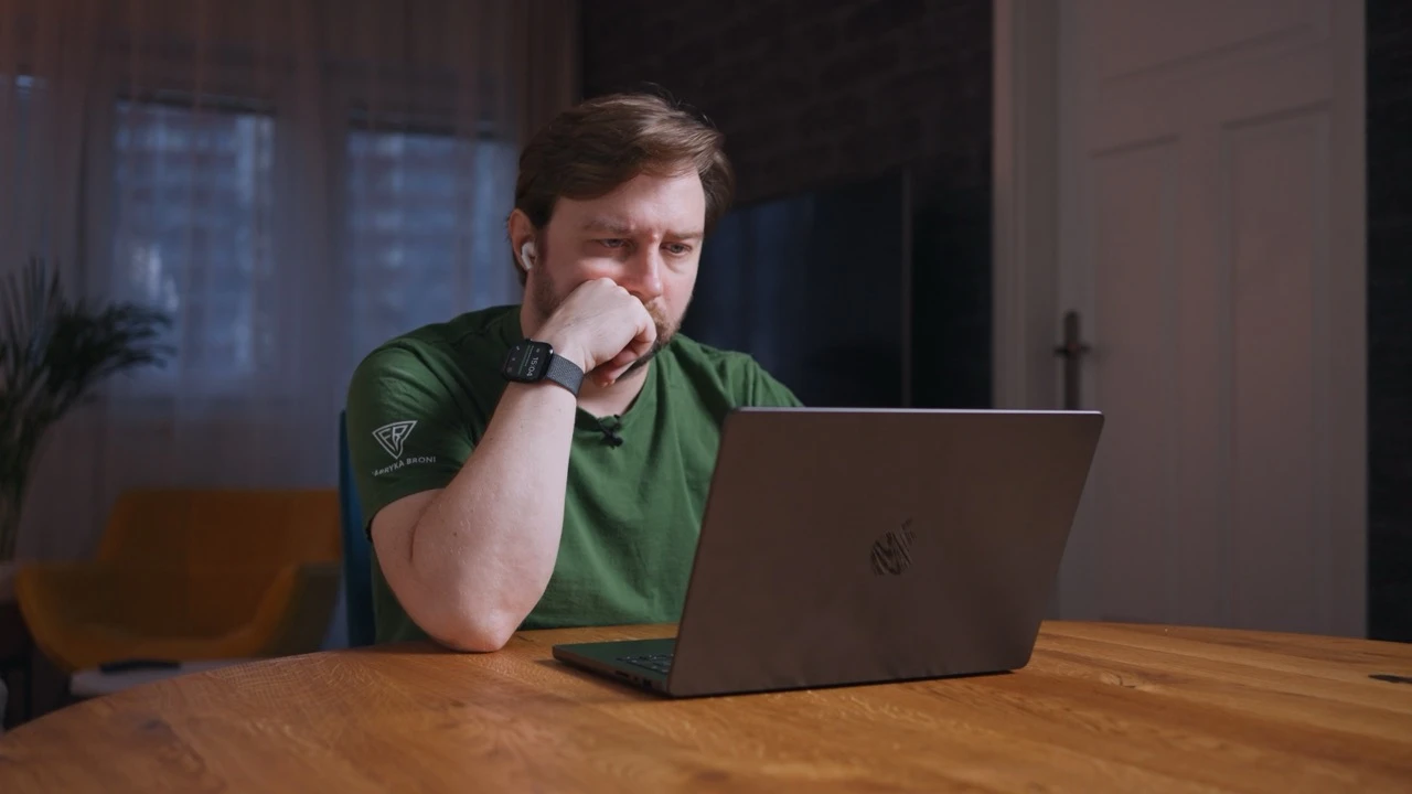MacBook Pro (2024) z Apple M4