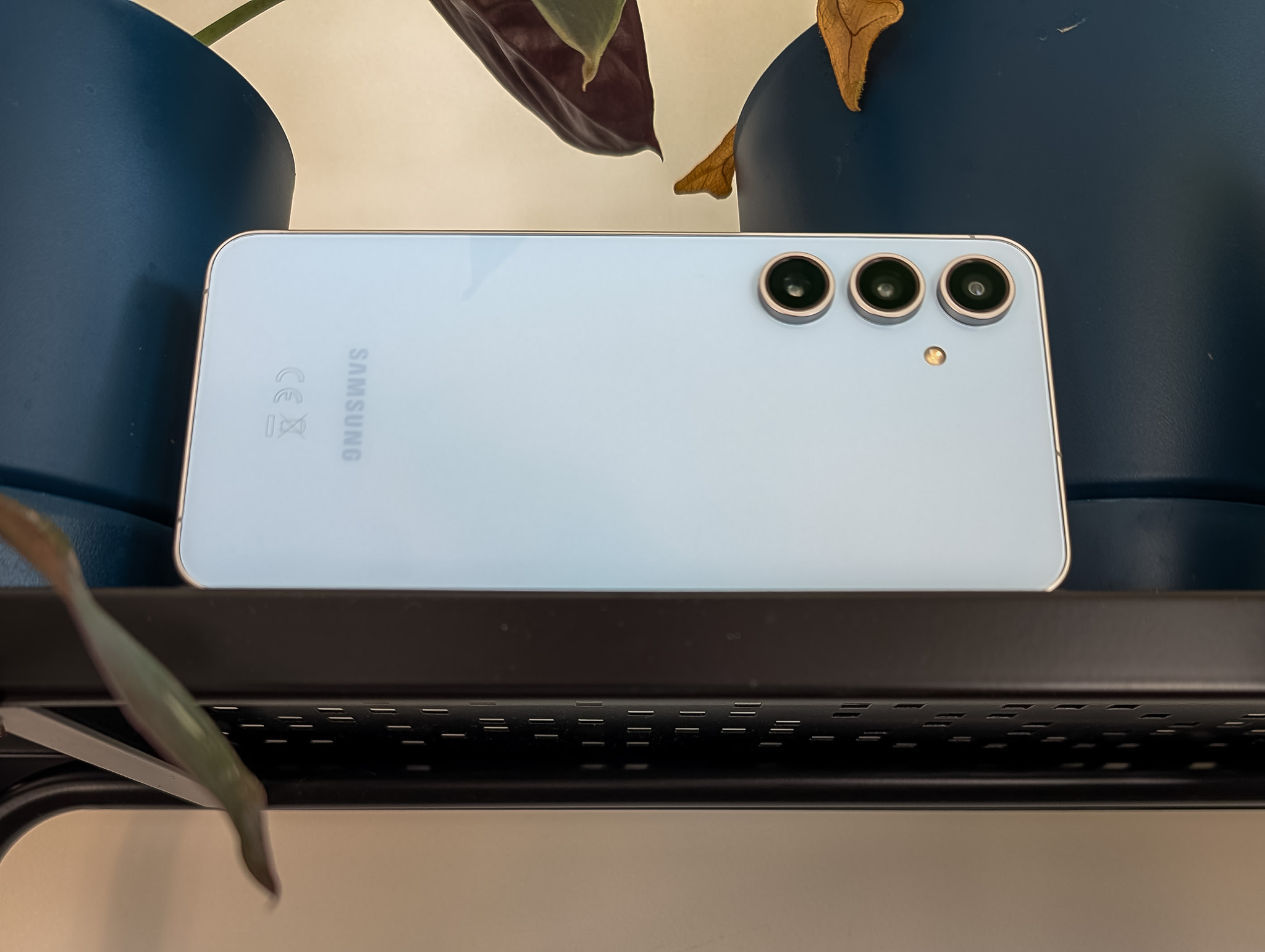 Samsung Galaxy S24 FE ze słuchawkami za darmo. Jest kapitalna promocja