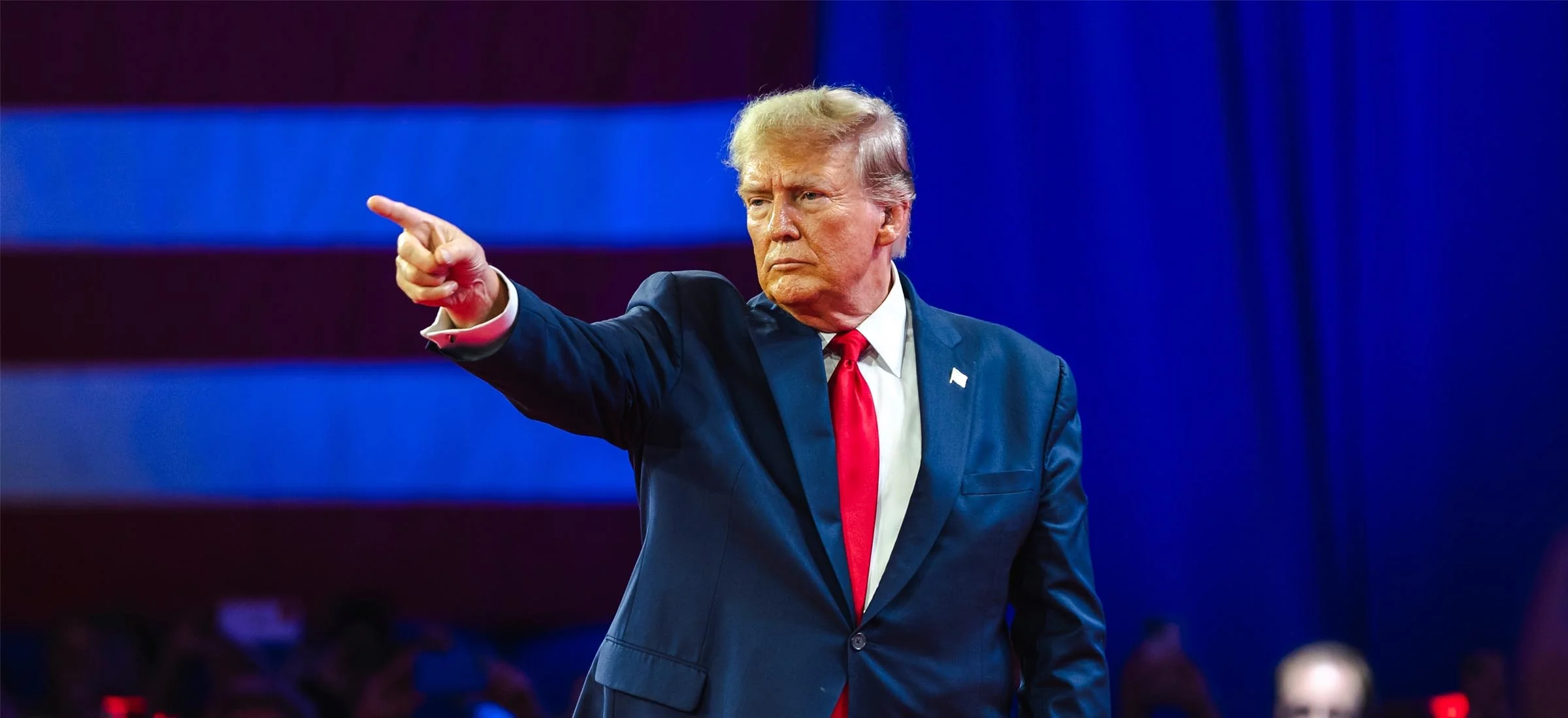 Trump nie odróżnia prawa od podatków. Ale big techy się cieszą, bo nagadał bzdur o Unii Europejskiej