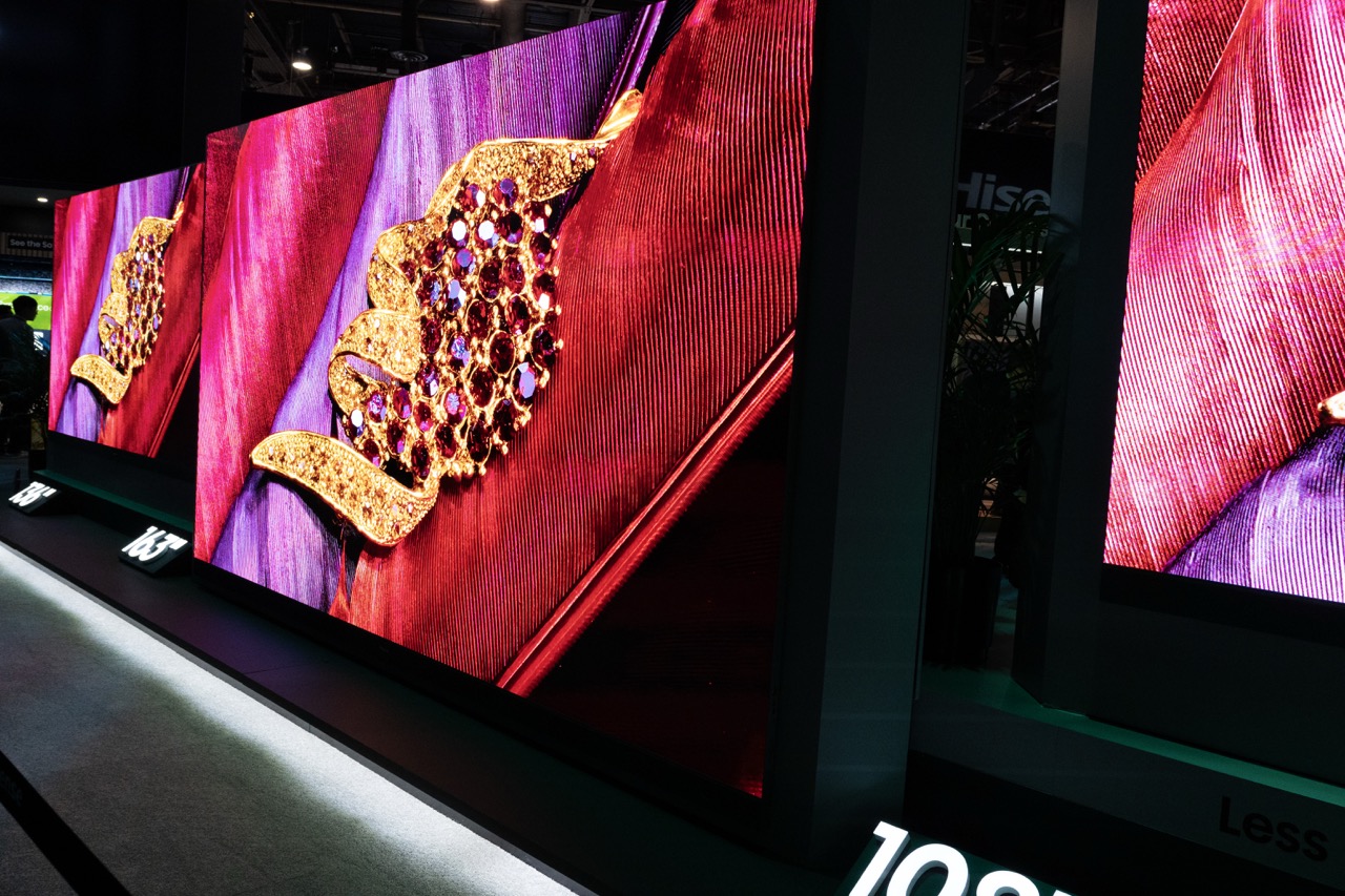 hisense-163-tv-1