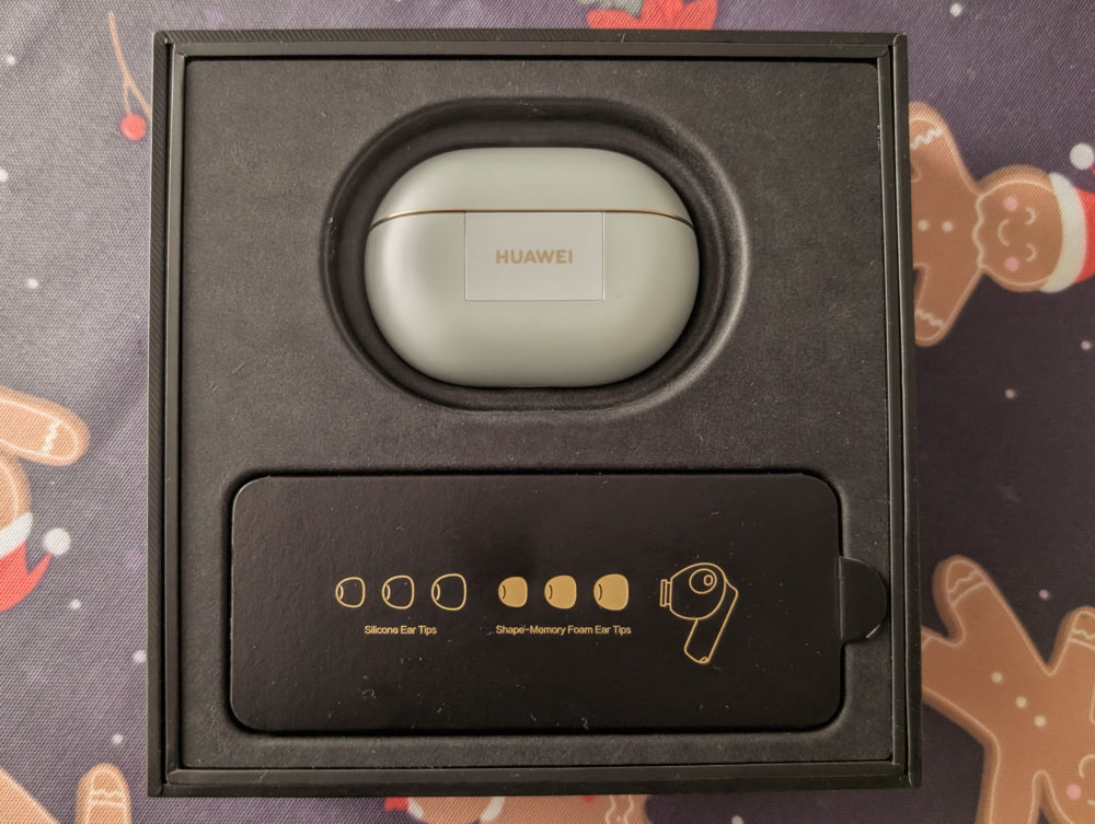 https://ocs-pl.oktawave.com/v1/AUTH_2887234e-384a-4873-8bc5-405211db13a2/spidersweb/2025/01/huawei-freebuds-pro-4-2-1000x753.jpg