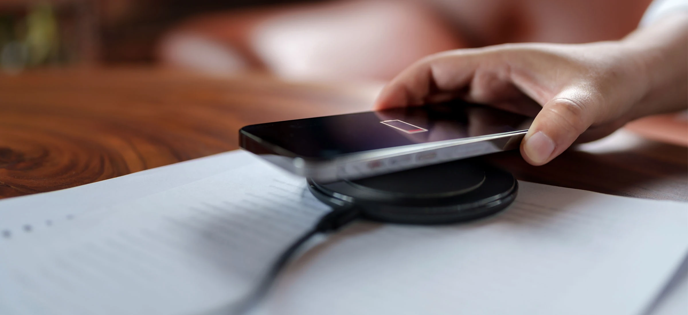 Telefony Samsunga dostaną piorunujące szybkie ładowanie. Bezprzewodowe
