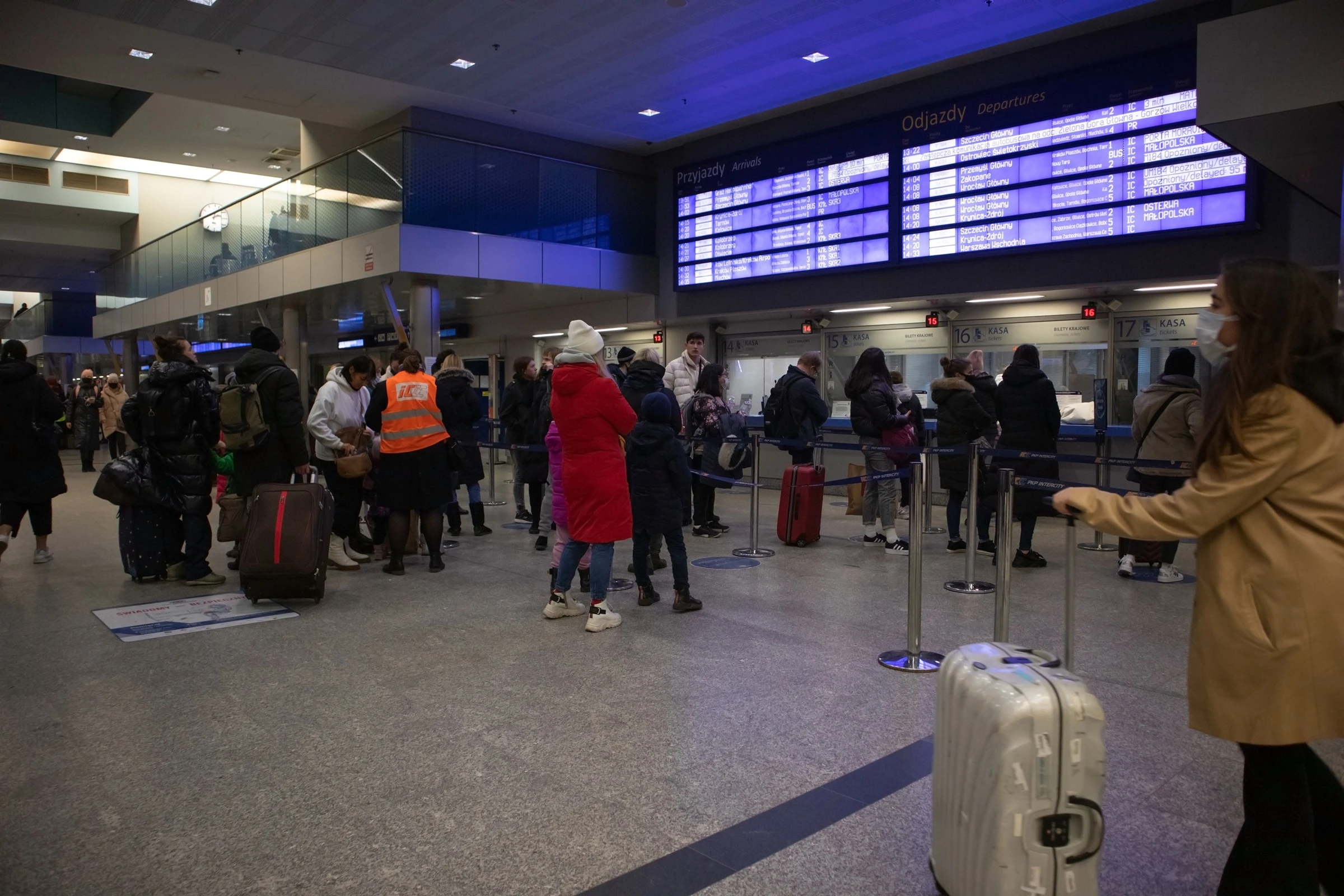 To dlatego nie możesz kupić biletów na pociąg. Ataki na PKP Intercity nie ustają