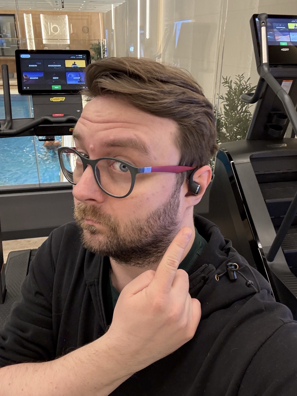 https://ocs-pl.oktawave.com/v1/AUTH_2887234e-384a-4873-8bc5-405211db13a2/spidersweb/2025/02/huawei-freearc-sluchawki-bezprzewodowe-sportowe-opinie-3.jpeg