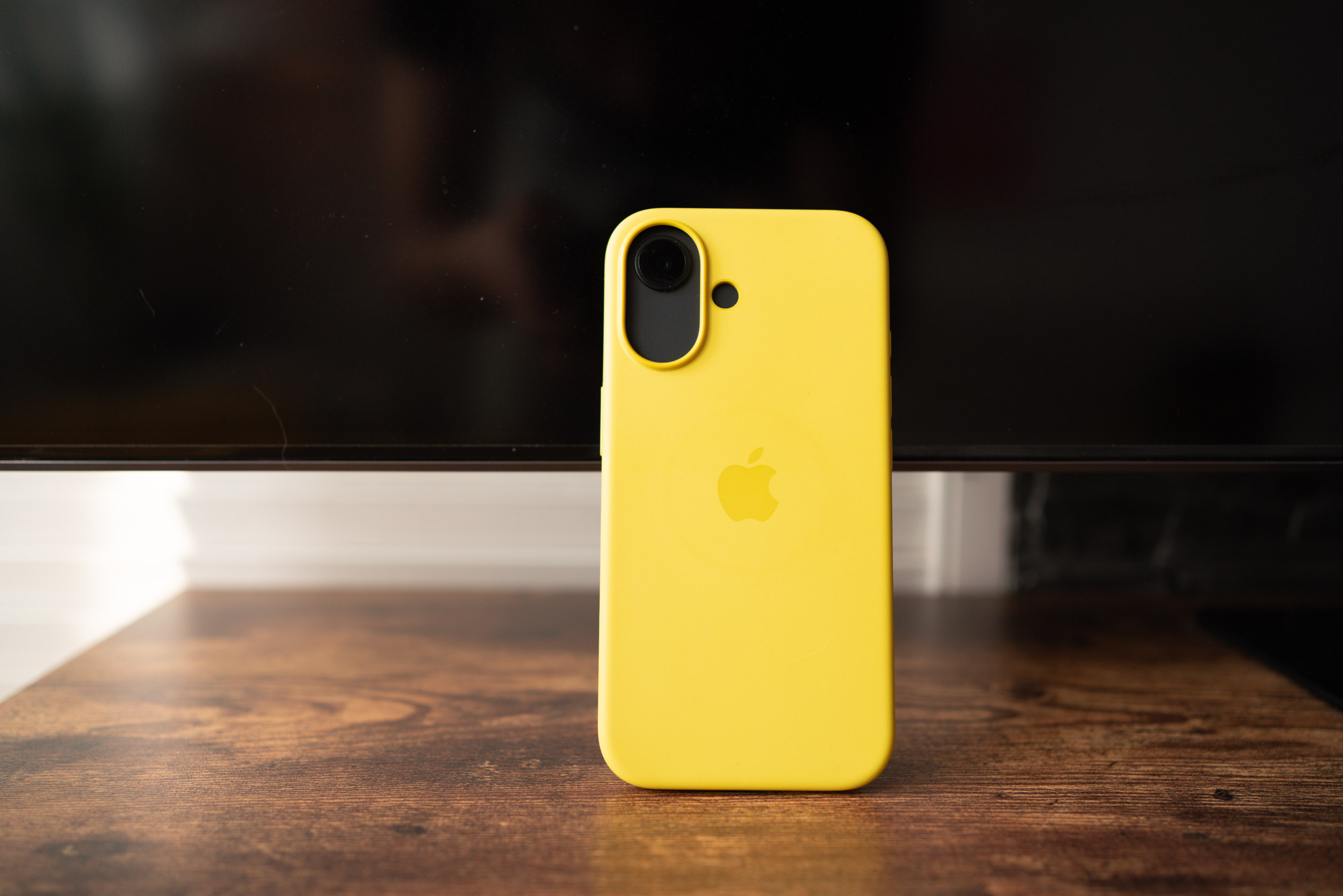 iPhone-16e-etui-16