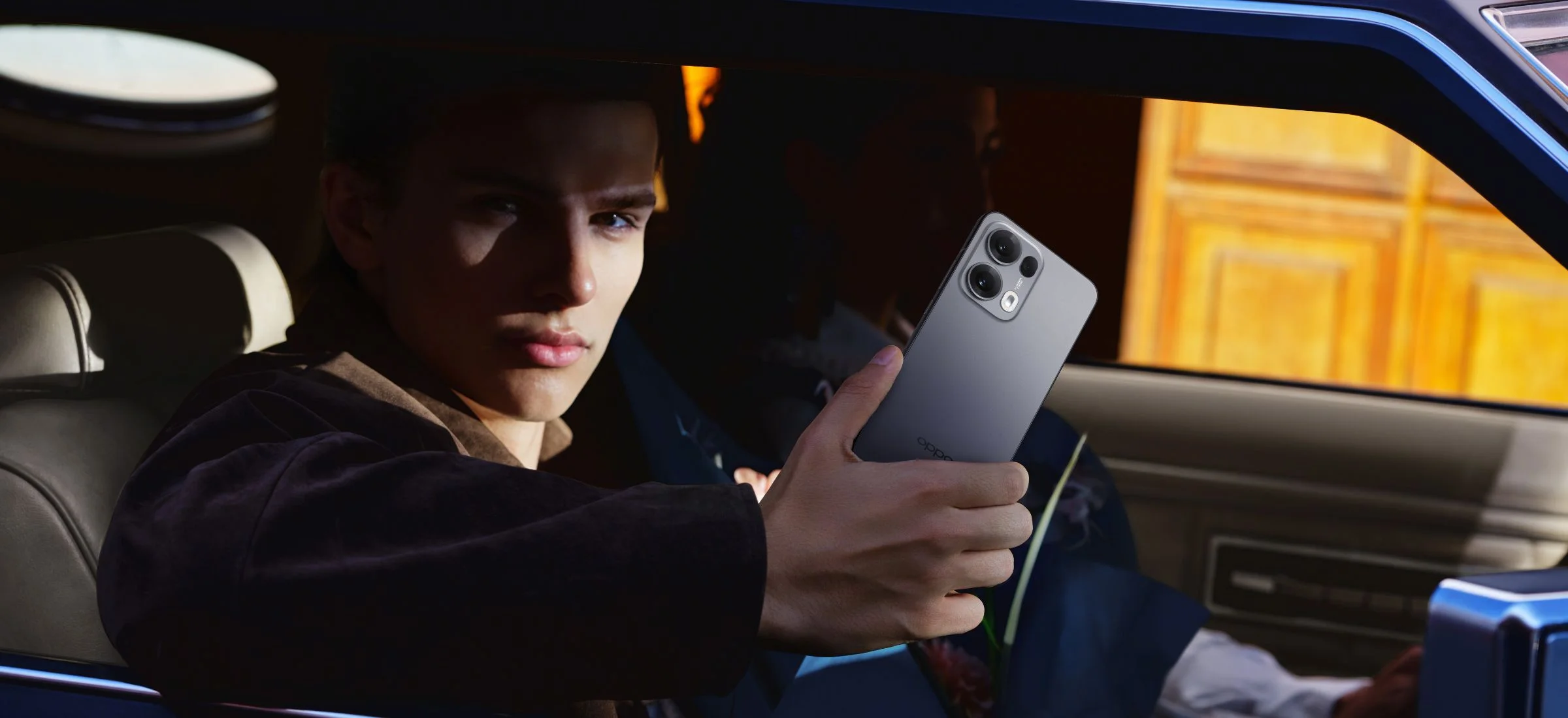 Tyle kosztują nowe smartfony Oppo Reno 13. Nie utopisz dużych pieniędzy, ale telefon już możesz