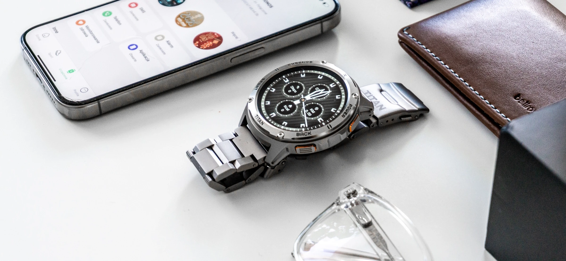 Maxcom FW110 Titan Chronos to twardziel ze stali nierdzewnej z ekranem AoD AMOLED – test