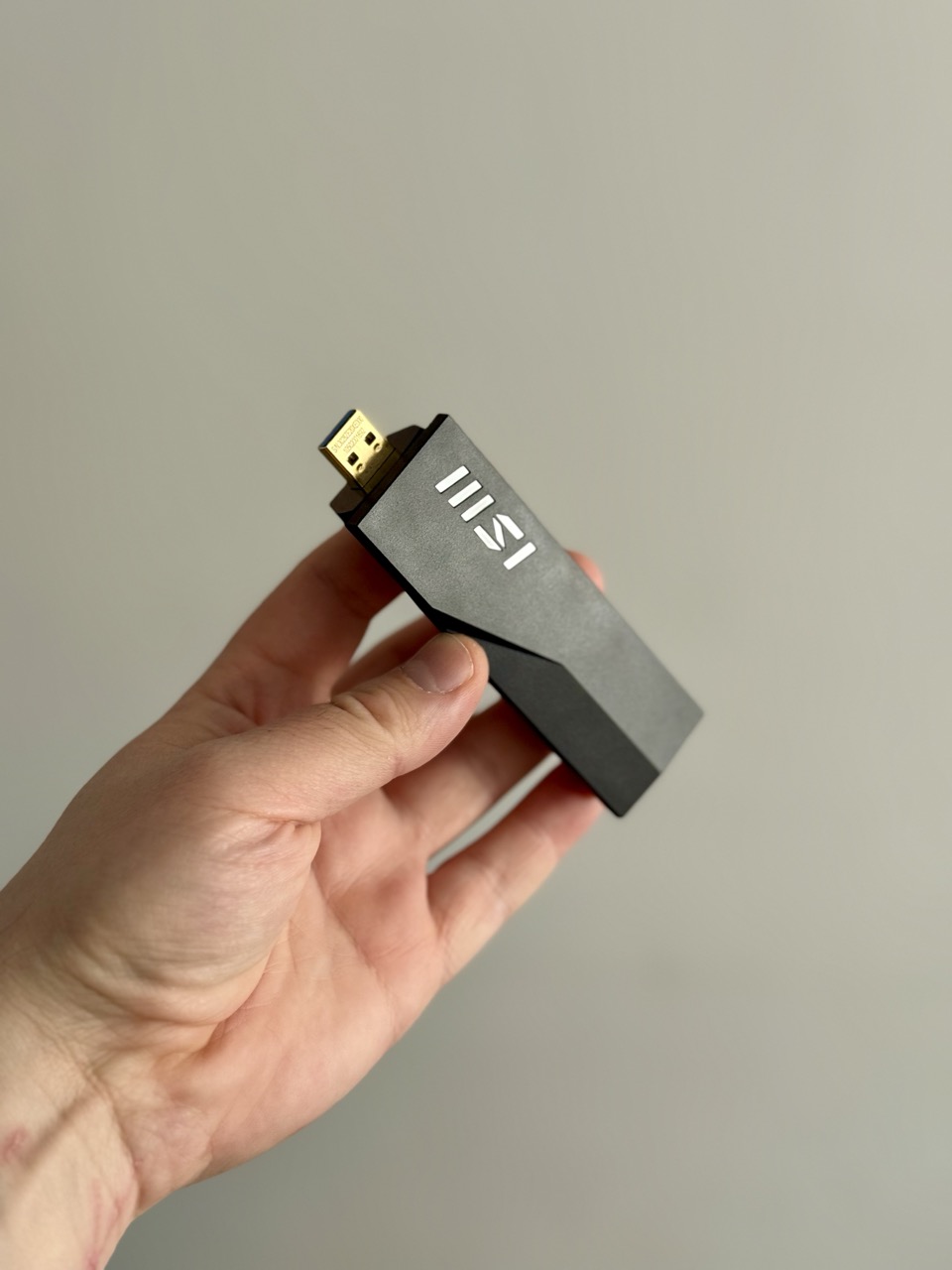 msi be6500 wifi 7 usb adapter class="wp-image-5396261"