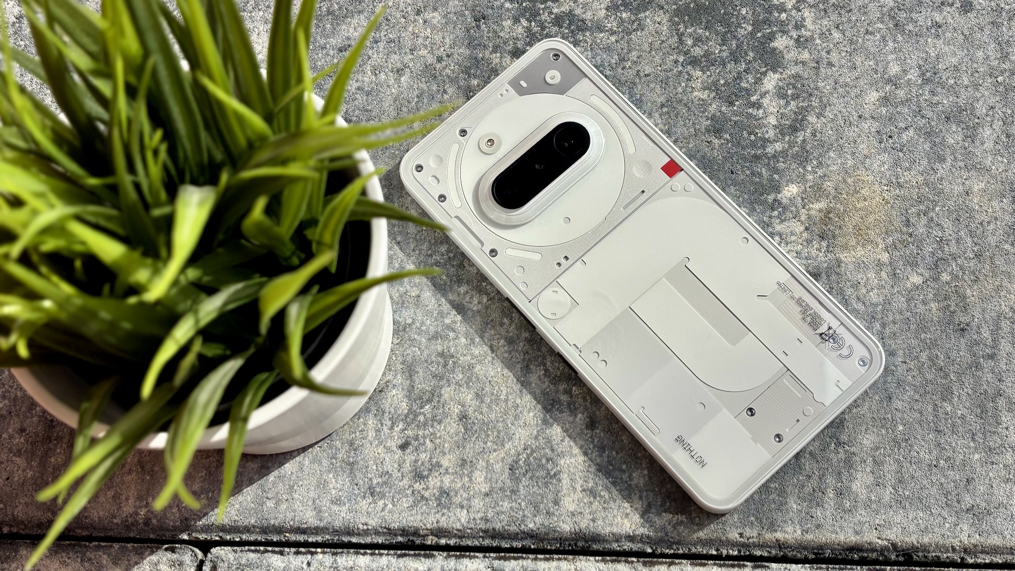Tak wygląda Nothing Phone (3). Wszyscy: ale gdzie światełka?