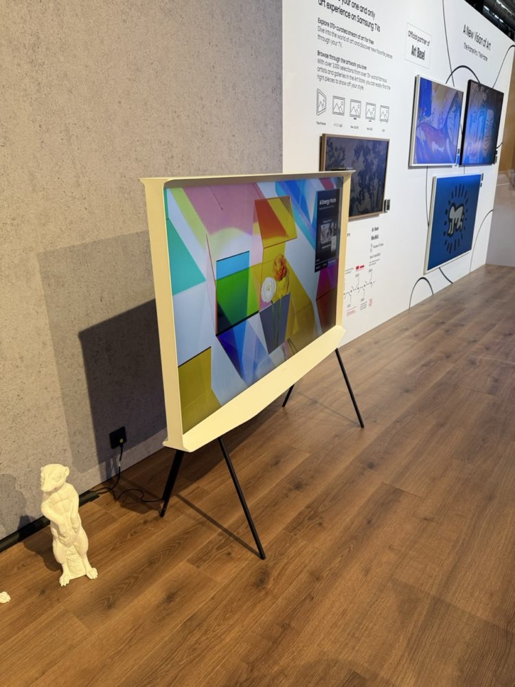 Samsung The Serif