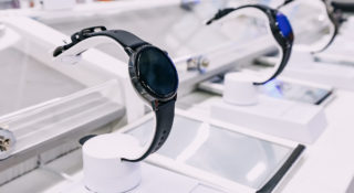 Historyczny moment na rynku smartwatchy. Słupki zalały się czerwienią