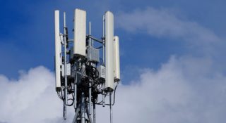 Unia chciała bana Huaweia na sieci 5g. Polskie Ministerstwo Cyfryzacji: nie widzimy podstaw do tego