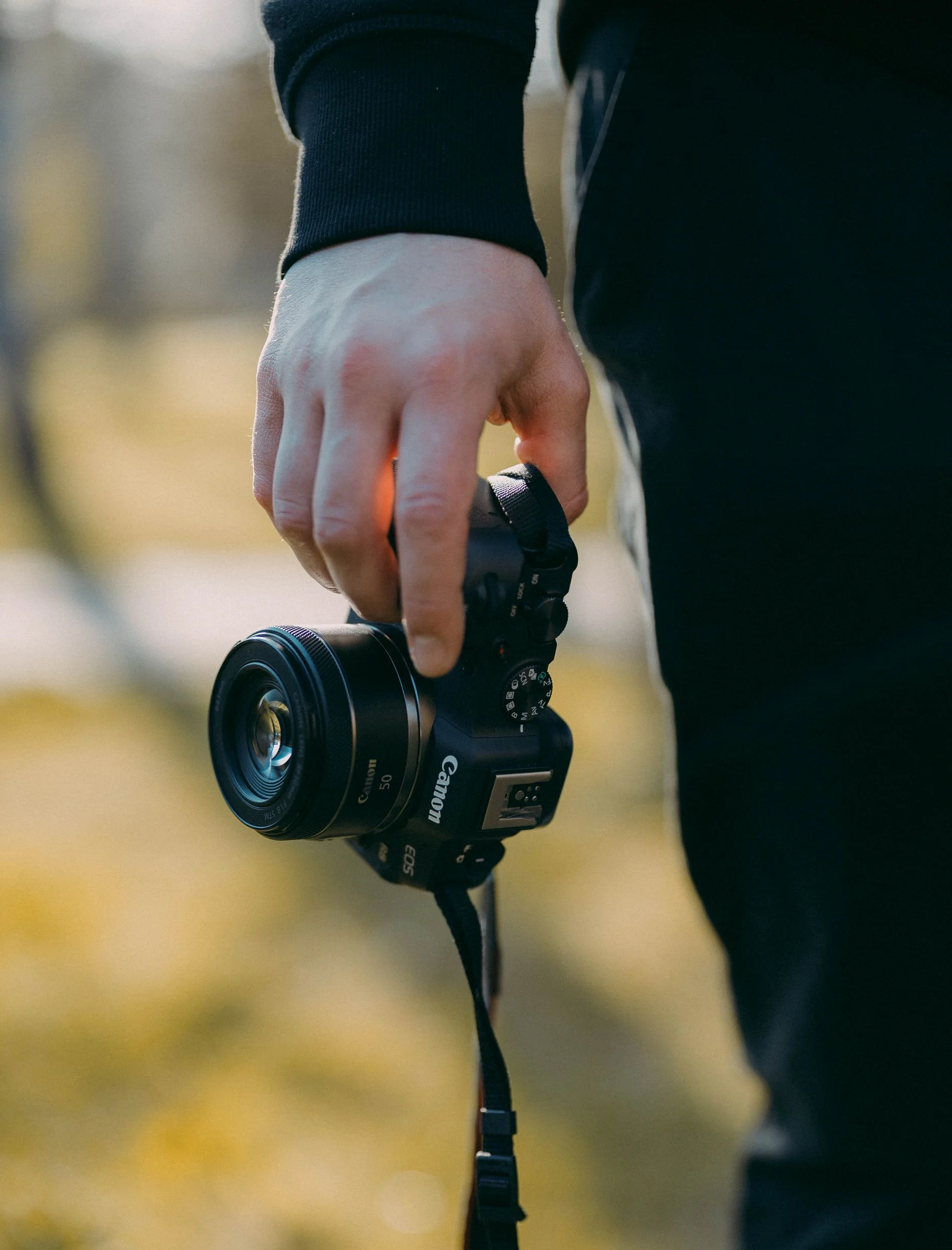 https://ocs-pl.oktawave.com/v1/AUTH_2887234e-384a-4873-8bc5-405211db13a2/spidersweb/2025/04/Canon-EOS-R8-84.jpg