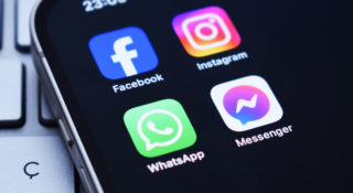 Zaczęła się wojna botów. Tak Meta podstawiła nogę Apple'owi