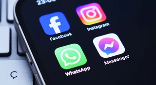 Zaczęła się wojna botów. Tak Meta podstawiła nogę Apple'owi