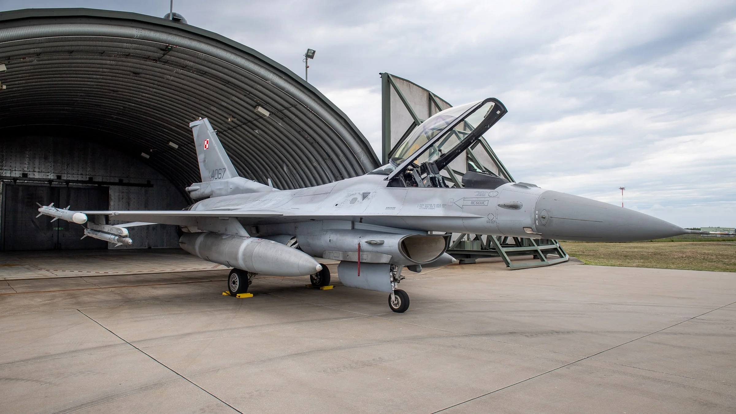 Pierwsza kobieta została pilotem F-16. Historyczny moment dla polskiego lotnictwa