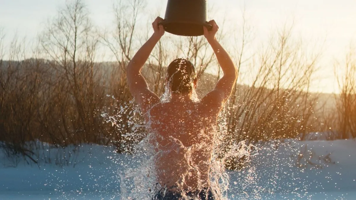 Ice Bucket Challenge powrócił. Ludzie znów wylewają wiadra zimnej wody na głowę