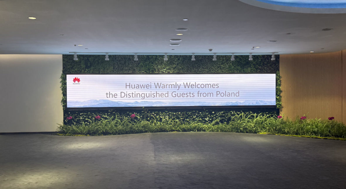 Pojechałem do Chin zobaczyć to, czego Huawei nie pokazuje Polakom. Trzy razy powiedziałem „chcę to”