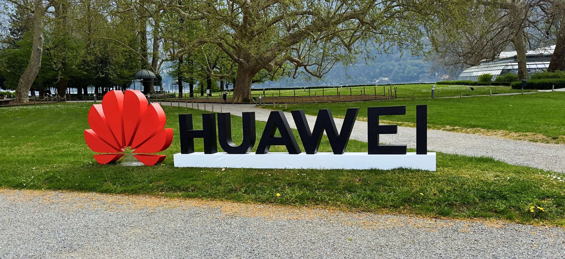 Huawei rzuca pieniędzmi w Europę. Dowiedzieliśmy się, kto na tym skorzysta