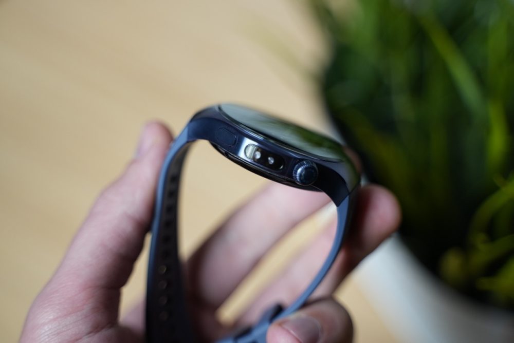 https://ocs-pl.oktawave.com/v1/AUTH_2887234e-384a-4873-8bc5-405211db13a2/spidersweb/2025/04/huawei-watch-5-1-1000x668.jpeg