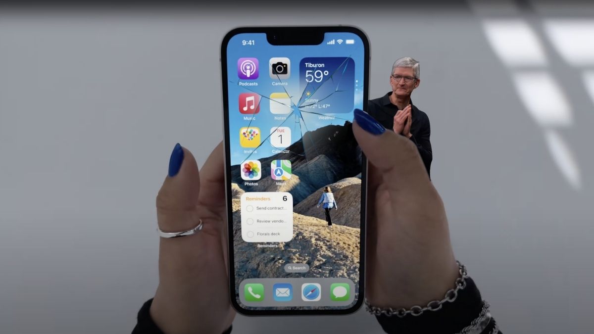 Zbity ekran czy rysujący się od patrzenia? Apple chciał, żebyś nie musiał wybierać