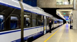 Chcą, żebyśmy płacili więcej. PKP Intercity ma problem, bo bilety są za tanie