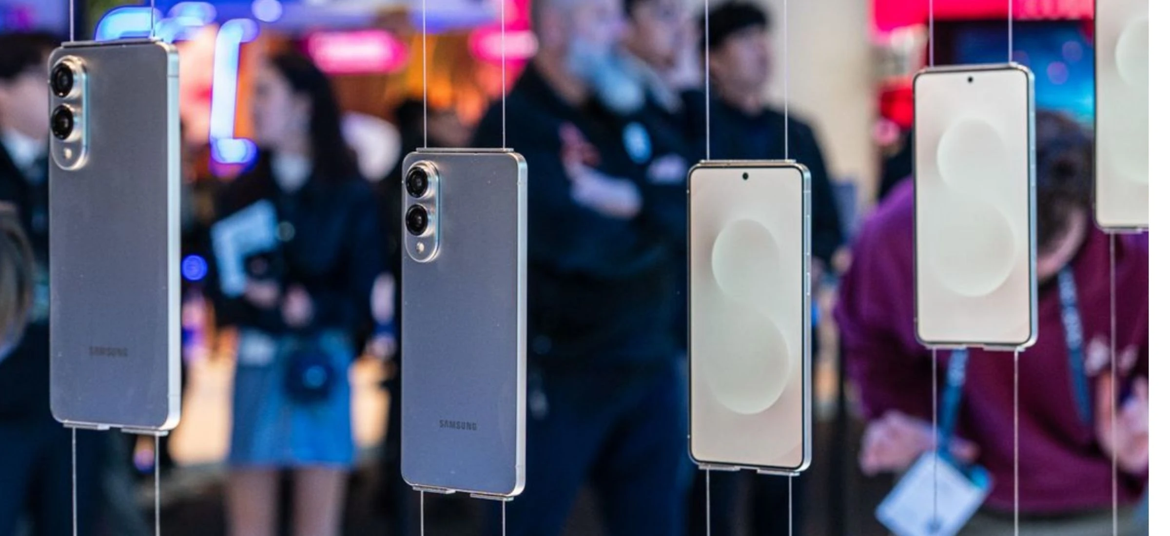 Chciałeś najcieńszy smartfon Samsunga w kwietniu? Poczekasz nieco dłużej